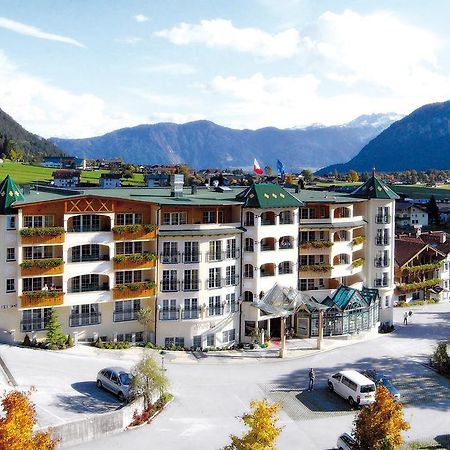 Vier Jahreszeiten Wellnessresort Achensee เมาราค ภายนอก รูปภาพ