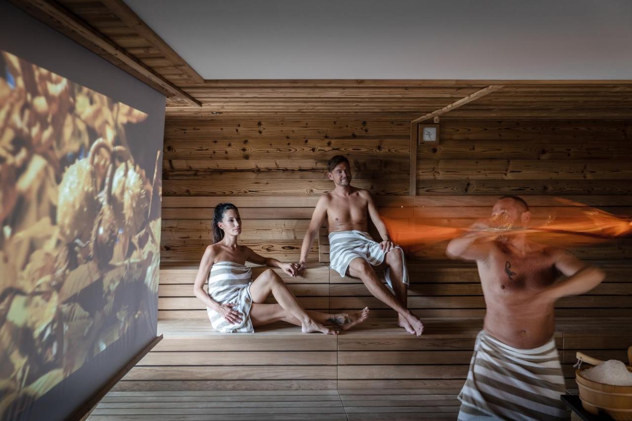 Vier Jahreszeiten Wellnessresort Achensee เมาราค ภายนอก รูปภาพ
