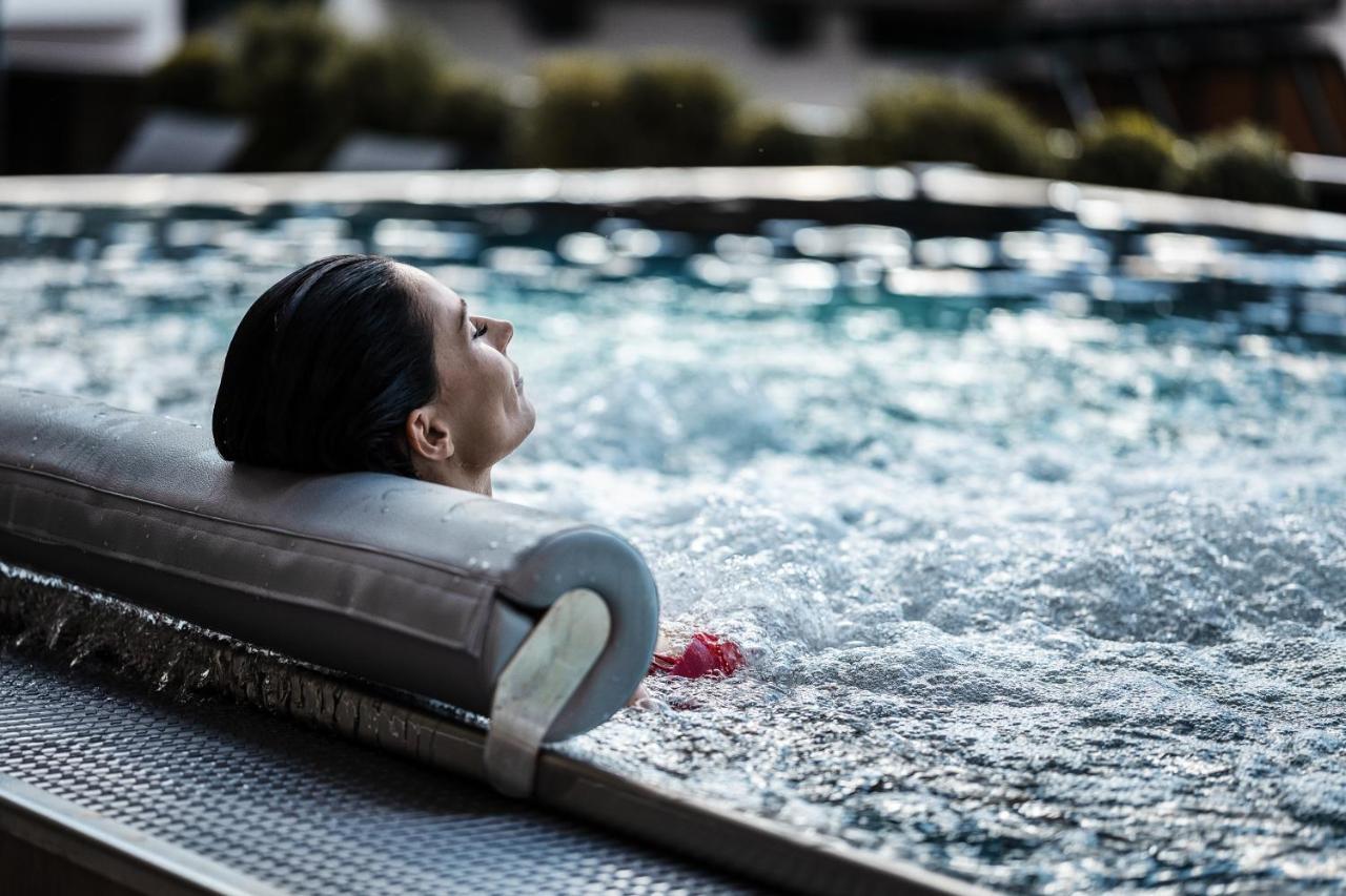 Vier Jahreszeiten Wellnessresort Achensee เมาราค ภายนอก รูปภาพ