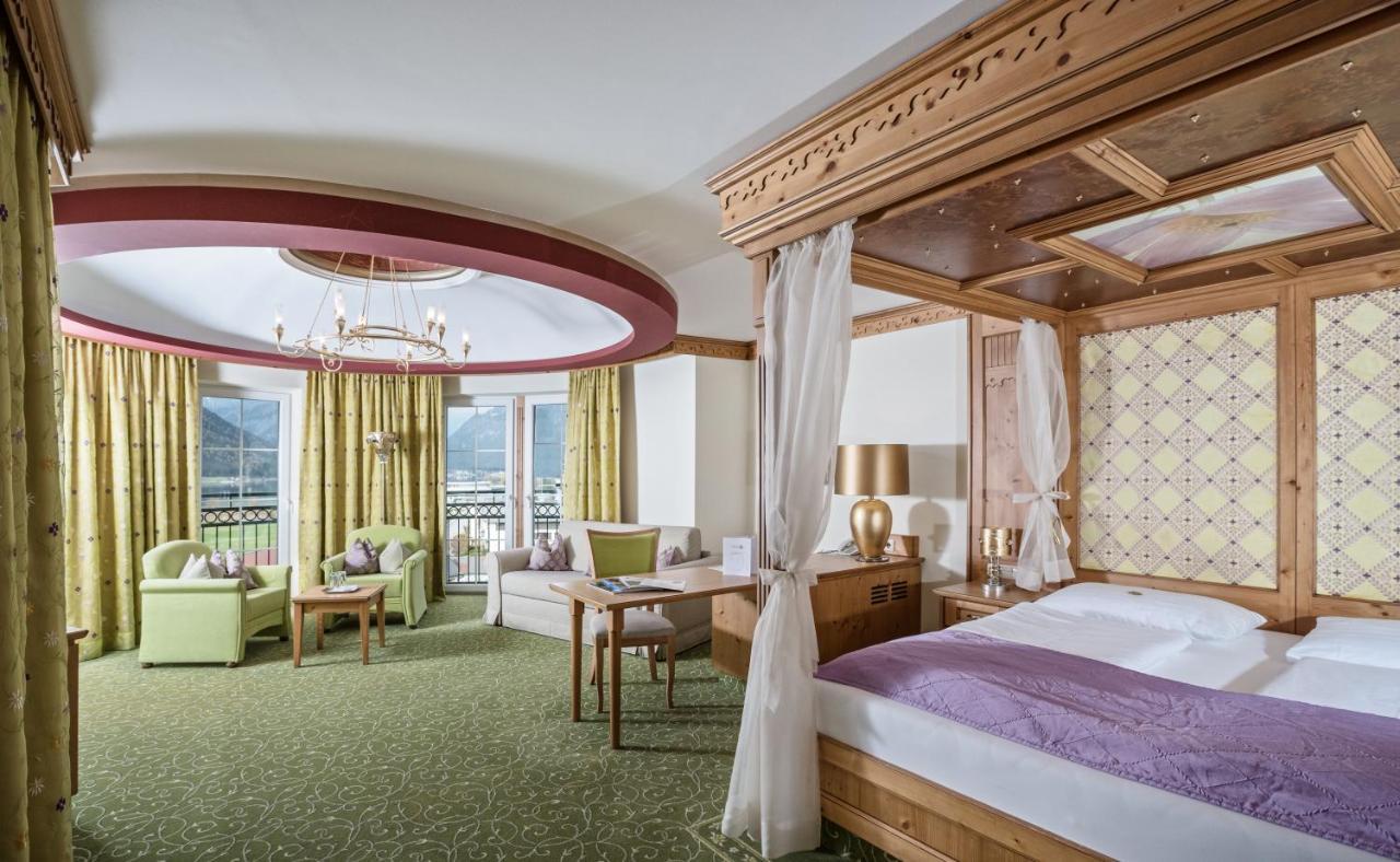 Vier Jahreszeiten Wellnessresort Achensee เมาราค ภายนอก รูปภาพ