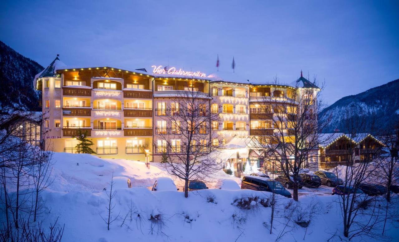 Vier Jahreszeiten Wellnessresort Achensee เมาราค ภายนอก รูปภาพ